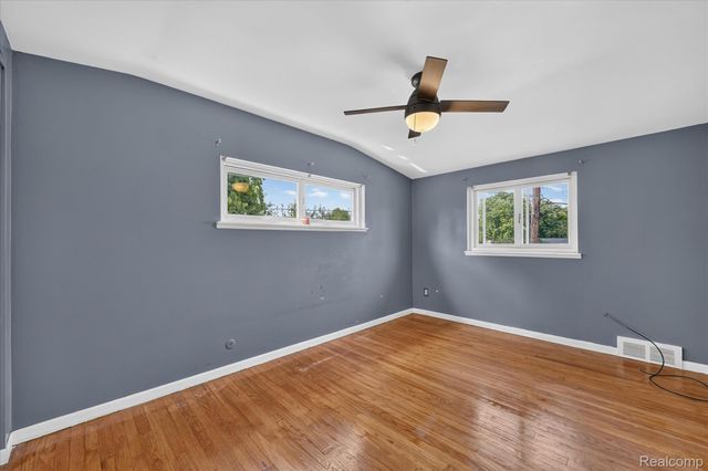 8599 Clinton River Road, Sterling Heights, MI 48314