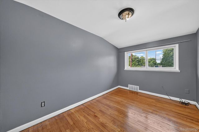 8599 Clinton River Road, Sterling Heights, MI 48314