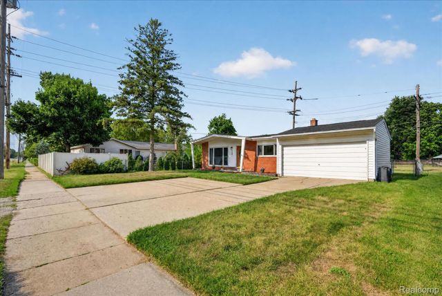 8599 Clinton River Road, Sterling Heights, MI 48314