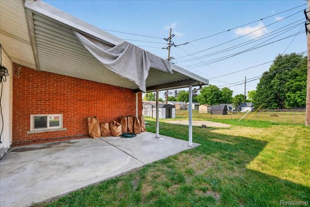 8599 Clinton River Road, Sterling Heights, MI 48314