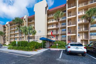 3661 Via Poinciana Road 206, Lake Worth, FL 33461
