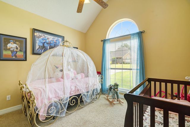 3630 Darnell Drive, Paris, TX 75462