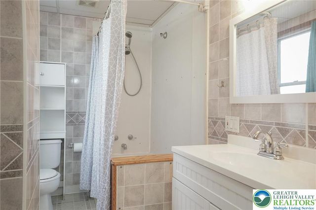 627 East Patterson Street, Lansford Boro, PA 18232