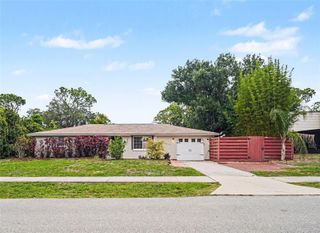2111 FAIRFIELD AVENUE, Sarasota, FL 34232