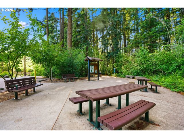 15027 Sw BARCELONA Way, Beaverton, OR 97007