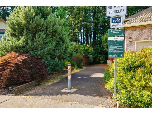 15027 Sw BARCELONA Way, Beaverton, OR 97007
