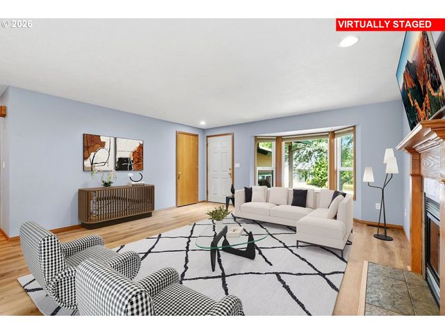 15027 Sw BARCELONA Way, Beaverton, OR 97007