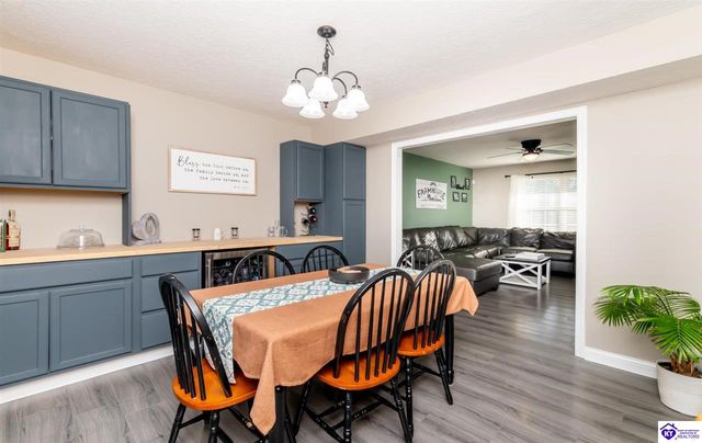 1889S S Woodland Drive, Radcliff, KY 40160