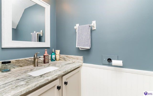 1889S S Woodland Drive, Radcliff, KY 40160