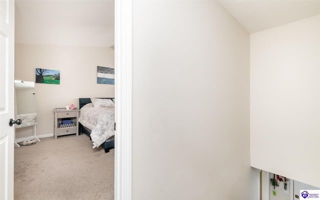 1889S S Woodland Drive, Radcliff, KY 40160