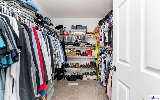 1889S S Woodland Drive, Radcliff, KY 40160