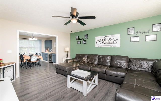1889S S Woodland Drive, Radcliff, KY 40160