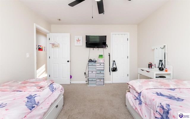 1889S S Woodland Drive, Radcliff, KY 40160