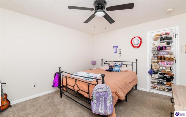 1889S S Woodland Drive, Radcliff, KY 40160