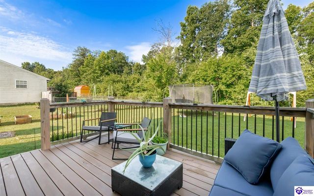 1889S S Woodland Drive, Radcliff, KY 40160