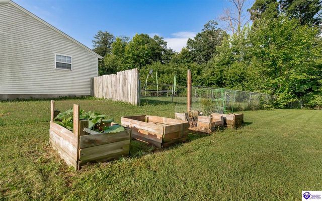 1889S S Woodland Drive, Radcliff, KY 40160