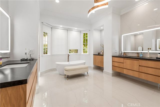 25410 PRADO DE LAS BELLOTAS, Calabasas, CA 91302