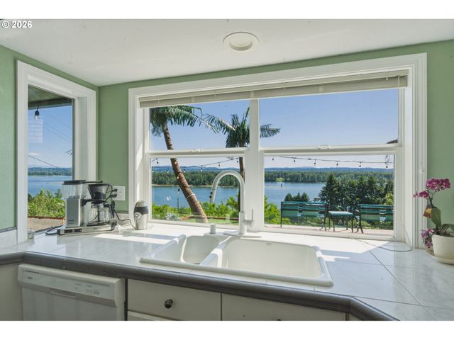 650 Nw BRADY Rd, Camas, WA 98607