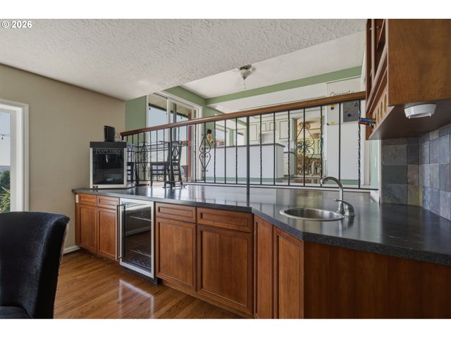 650 Nw BRADY Rd, Camas, WA 98607