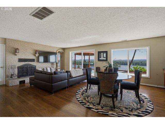 650 Nw BRADY Rd, Camas, WA 98607