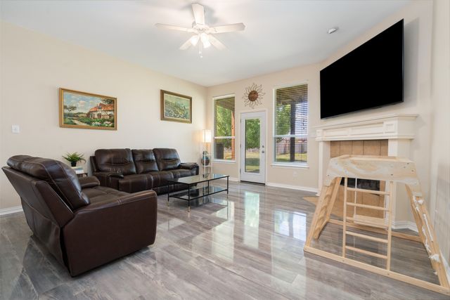 921 Mallory Drive, Midlothian, TX 76065