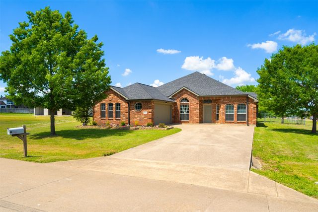 921 Mallory Drive, Midlothian, TX 76065