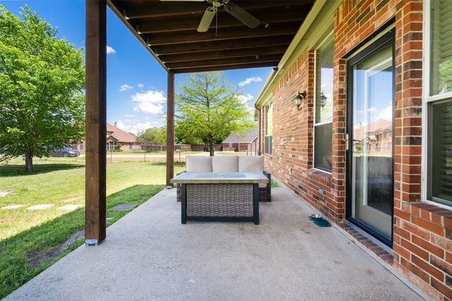 921 Mallory Drive, Midlothian, TX 76065
