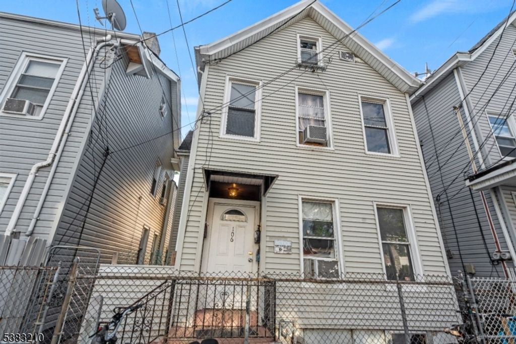 106 Madison St, Paterson City, NJ 07501