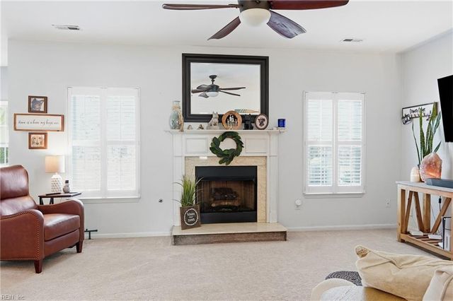 3013 Beech Grove LN, Suffolk, VA 23435