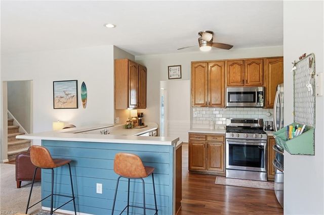 3013 Beech Grove LN, Suffolk, VA 23435