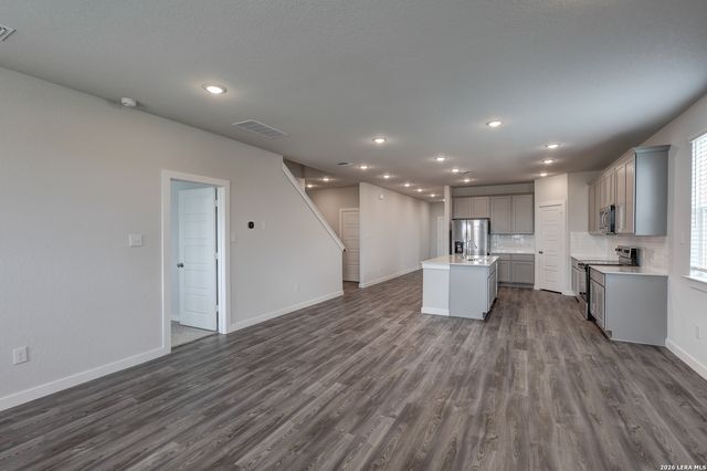 8341 Rocket View, San Antonio, TX 78263
