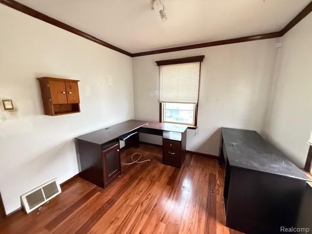2251 Howe Road, Burton, MI 48519