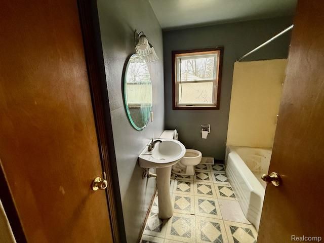 2251 Howe Road, Burton, MI 48519