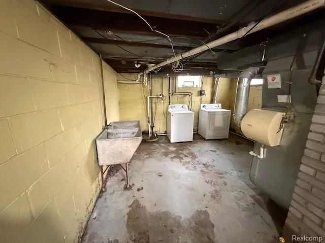 2251 Howe Road, Burton, MI 48519