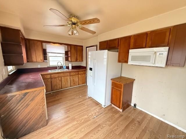 2251 Howe Road, Burton, MI 48519