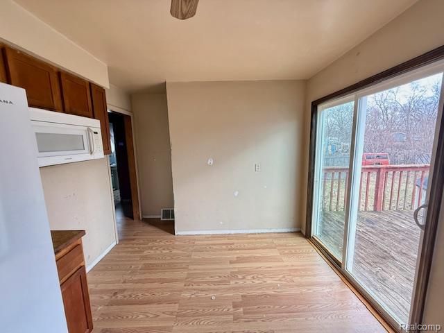 2251 Howe Road, Burton, MI 48519