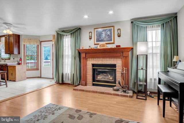 38 MAYBERRY LANE, Mechanicsburg, PA 17050