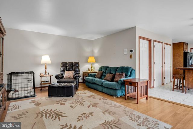 38 MAYBERRY LANE, Mechanicsburg, PA 17050