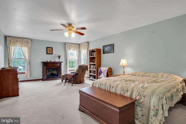 38 MAYBERRY LANE, Mechanicsburg, PA 17050