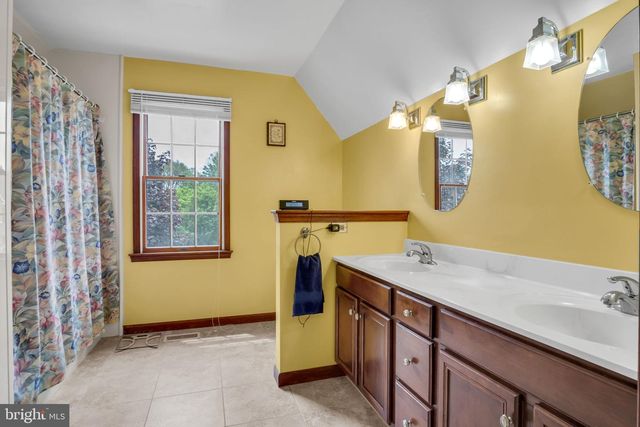 38 MAYBERRY LANE, Mechanicsburg, PA 17050