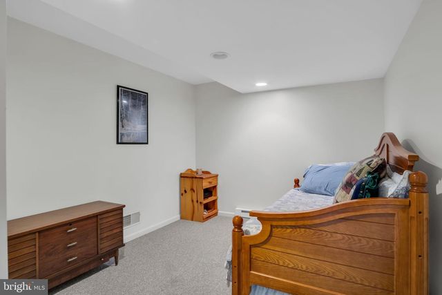 38 MAYBERRY LANE, Mechanicsburg, PA 17050