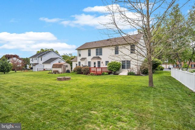 38 MAYBERRY LANE, Mechanicsburg, PA 17050
