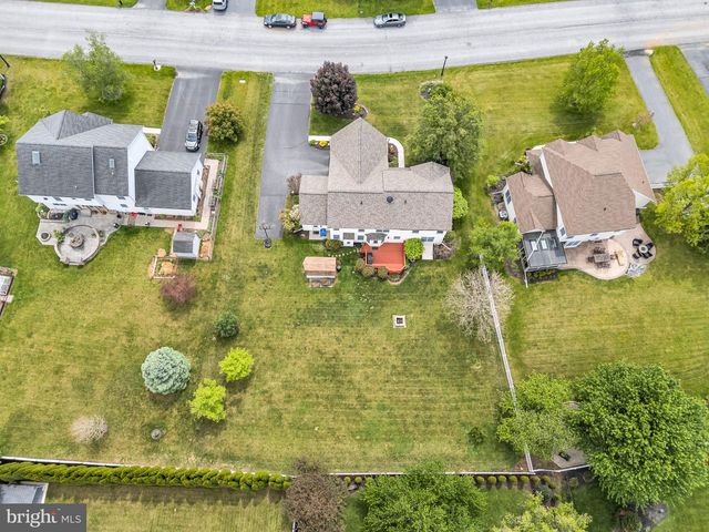 38 MAYBERRY LANE, Mechanicsburg, PA 17050