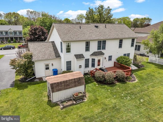 38 MAYBERRY LANE, Mechanicsburg, PA 17050