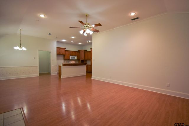 5133 Avenham Ct, Tyler, TX 75703