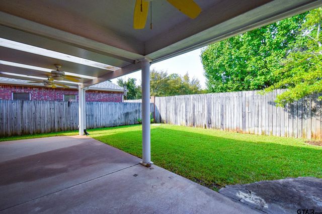 5133 Avenham Ct, Tyler, TX 75703