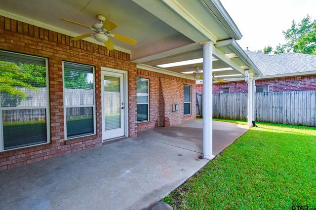 5133 Avenham Ct, Tyler, TX 75703
