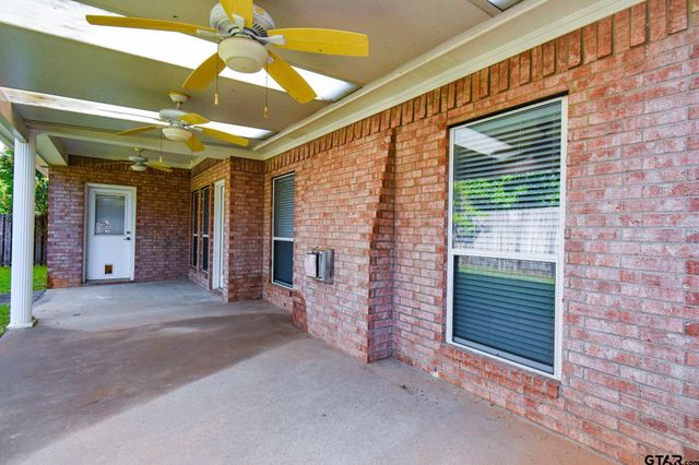 5133 Avenham Ct, Tyler, TX 75703