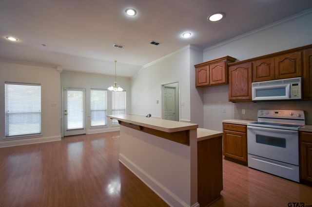 5133 Avenham Ct, Tyler, TX 75703