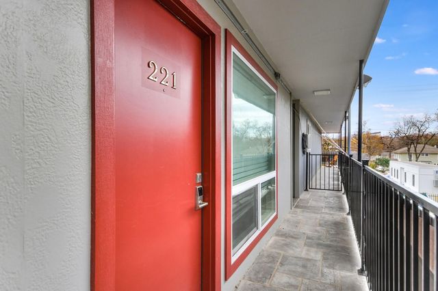 3110 Red River ST 221, Austin, TX 78705